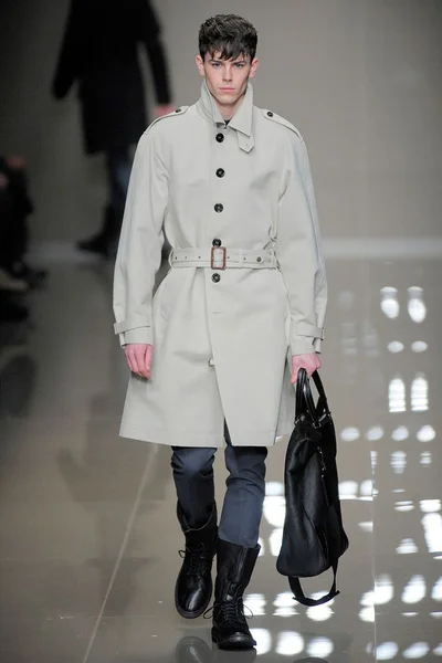 Look 26